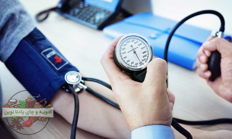 کنترل فشار خون با دستگاه فشار سنج